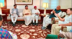ज्ञानेश कुमार के खिलाफ INDIA गठबंधन के आंदोलन का रोडमैप तैयार, बैठक में कौन-कौन हुआ शामिल?